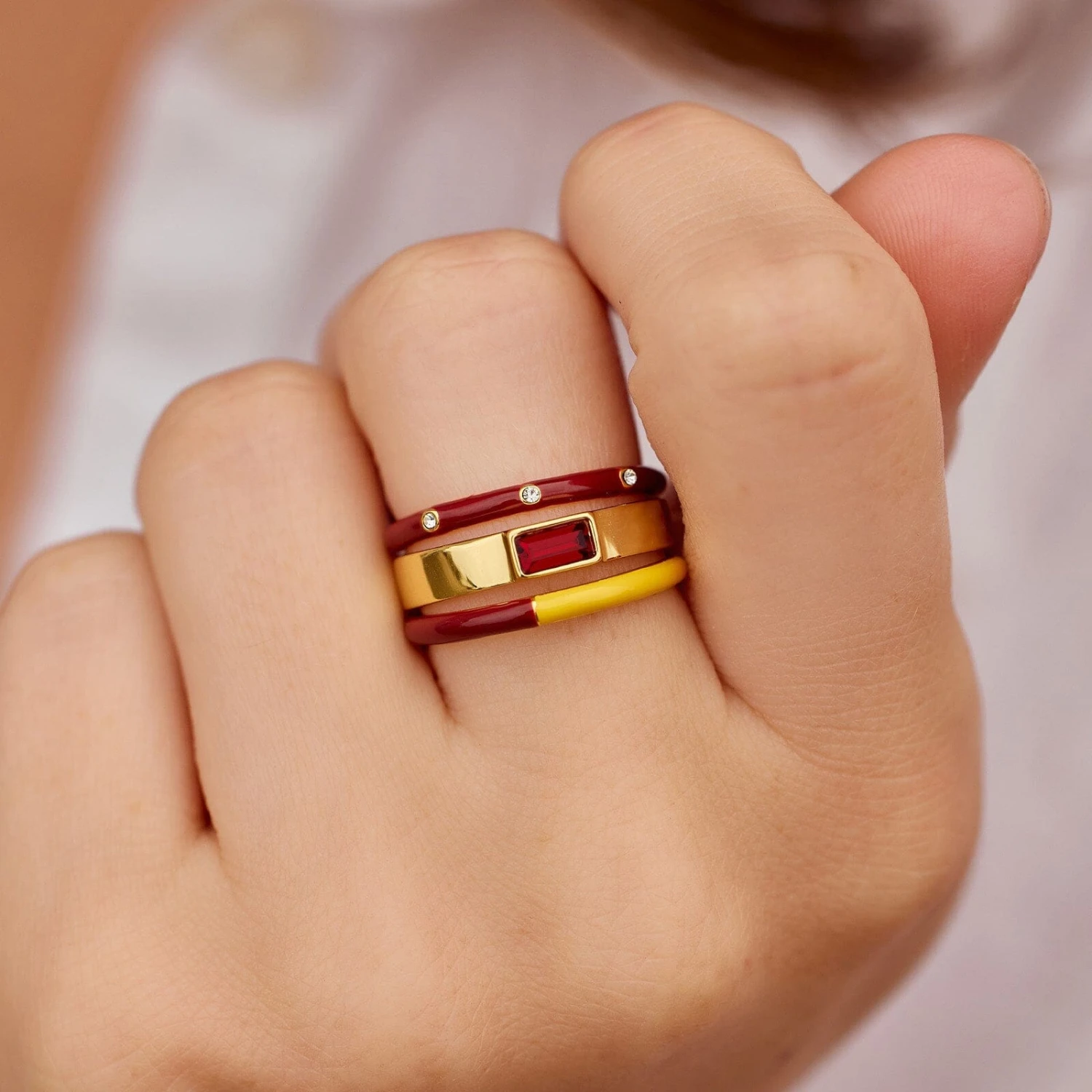 Harry Potter Gryffindor™ 3 Ring Stack 4 Harry Potter Gryffindor™ 3 Ring Stack - Image 4