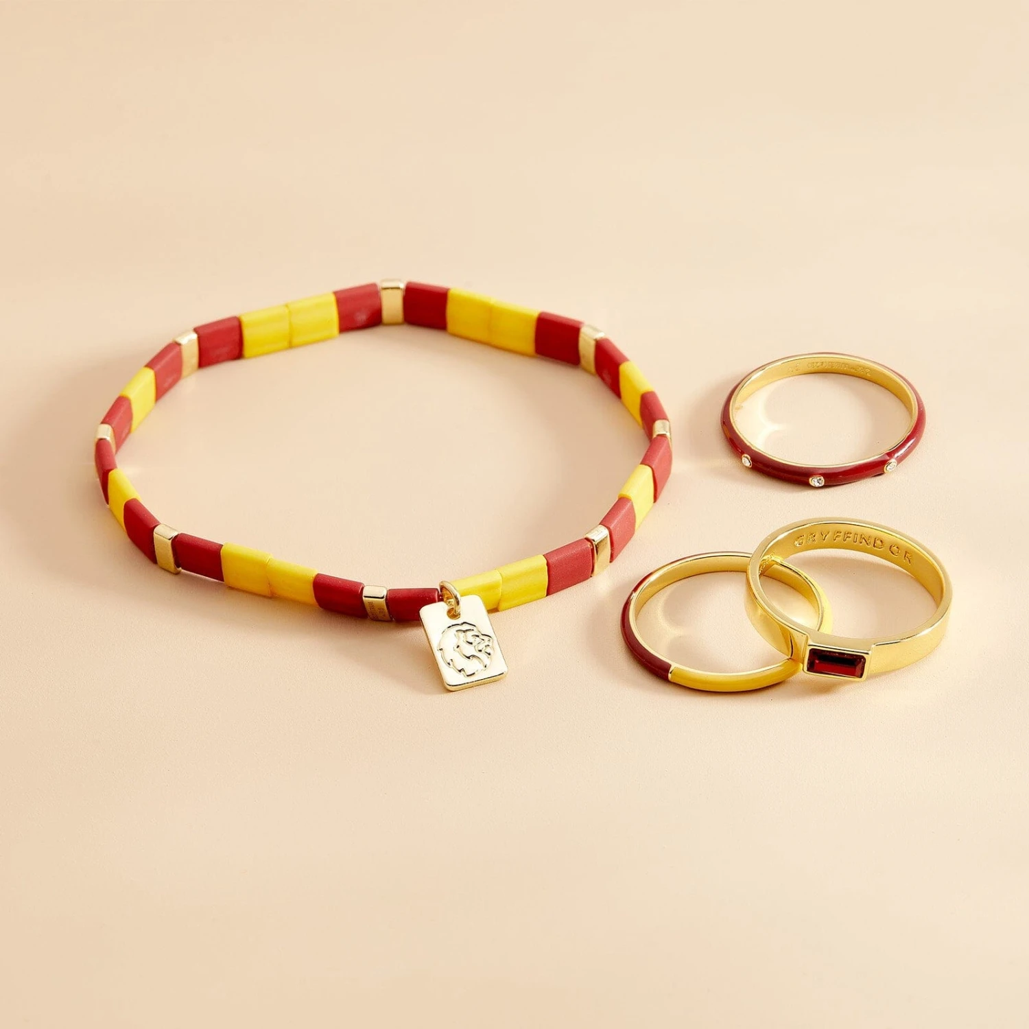 Harry Potter Gryffindor™ 3 Ring Stack 7 Harry Potter Gryffindor™ 3 Ring Stack - Image 7