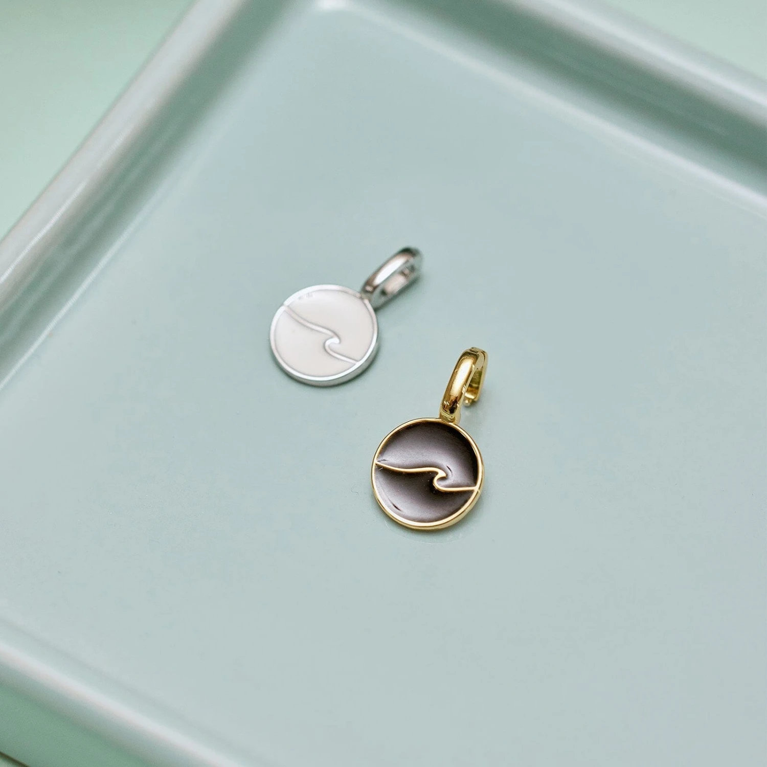 Harper Wave Charm 14 Harper Wave Charm - Image 14