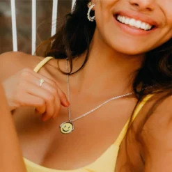 Happy Face Spinner Necklace -Deals Bijestora Store untitled 6849